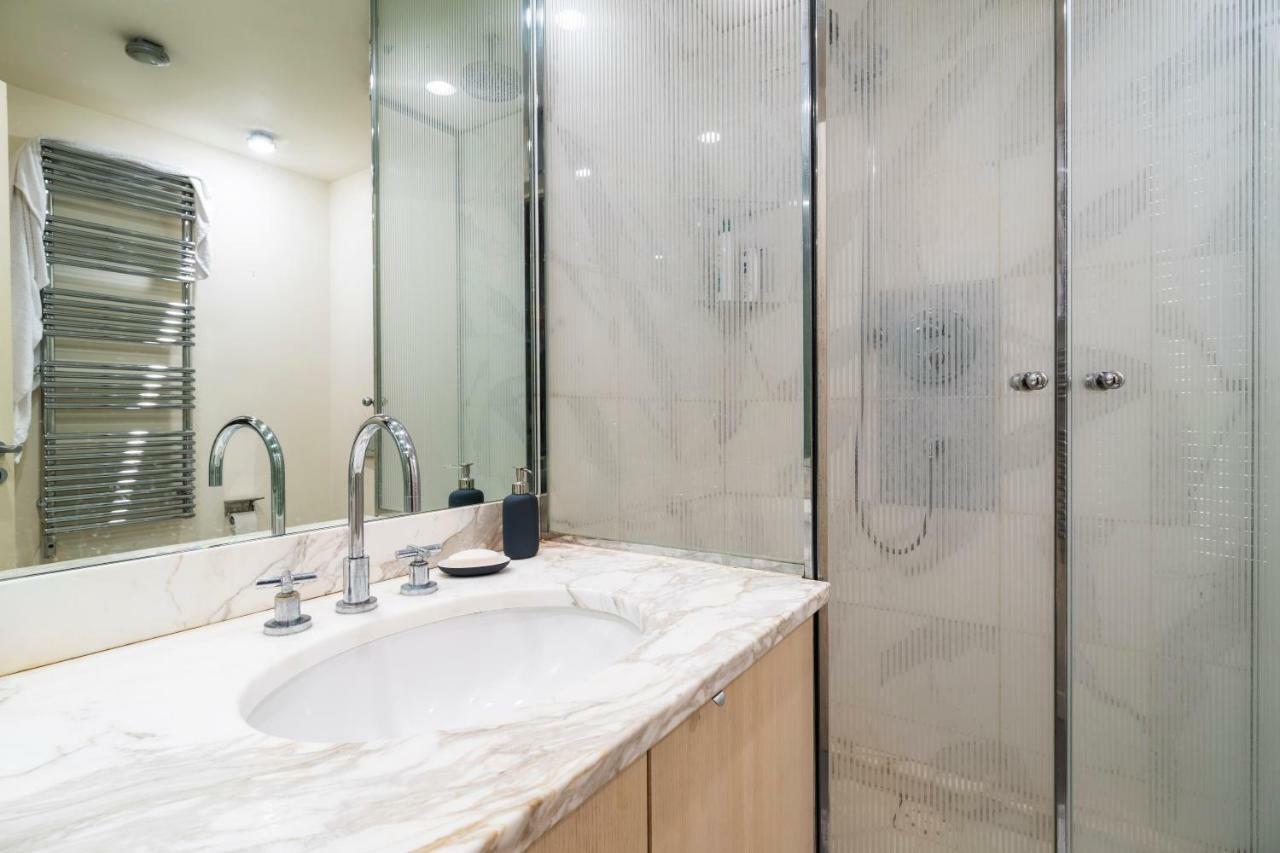 Santo Stefano Luxury Apartment Milano Exteriör bild