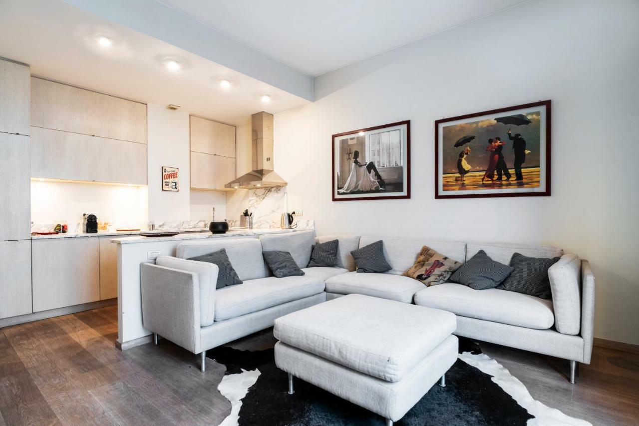 Santo Stefano Luxury Apartment Milano Exteriör bild