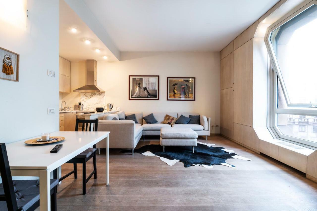 Santo Stefano Luxury Apartment Milano Exteriör bild