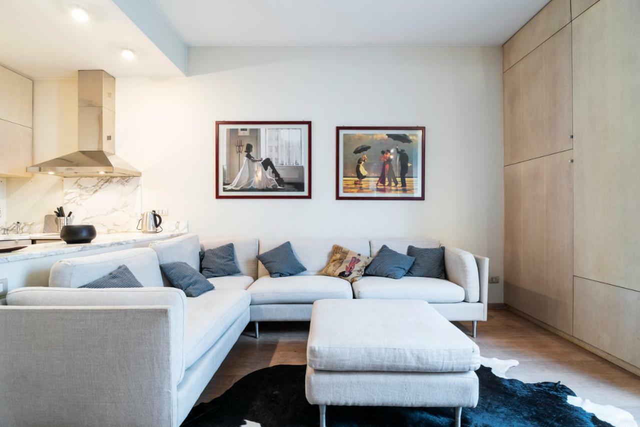 Santo Stefano Luxury Apartment Milano Exteriör bild