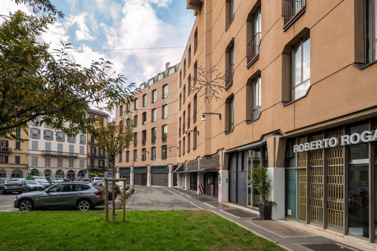 Santo Stefano Luxury Apartment Milano Exteriör bild