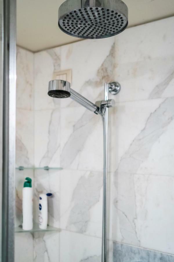 Santo Stefano Luxury Apartment Milano Exteriör bild